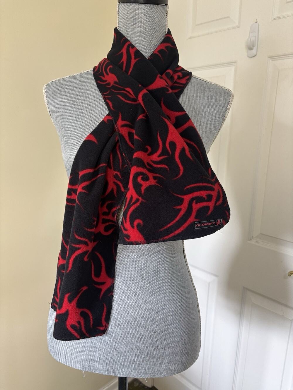 Y2K Old Navy Black Red Flame Fleece Scarf Winter 2004 48”